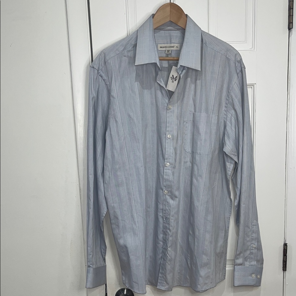Pronto Uomo Button Down Light Gray XL NWT